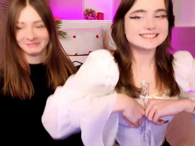 MaoandLulu's BongaCams show and profile