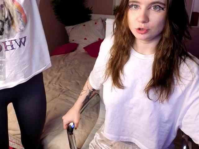 online web cam show MaoandLulu