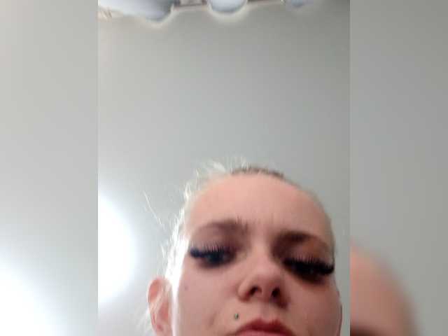 AstahichAlena Live Cam on BongaCams