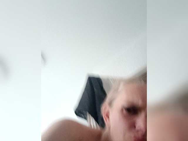 AstahichAlena's BongaCams show and profile