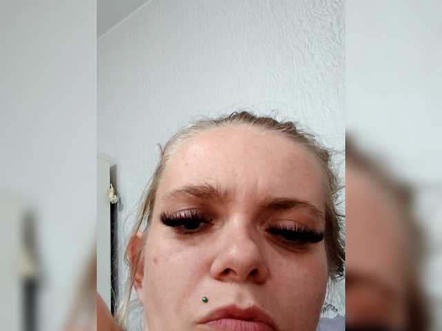 AstahichAlena's BongaCams show and profile