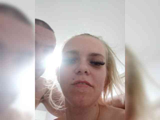 AstahichAlena webcam