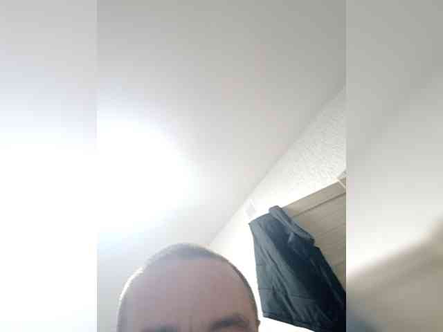 AstahichAlena webcam