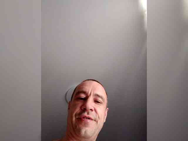 AstahichAlena webcam