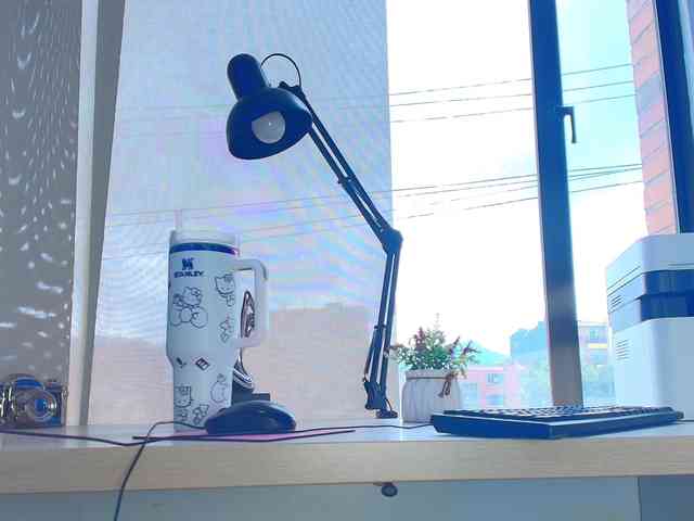 Terra-Rouse Live Webcam on BongaCams