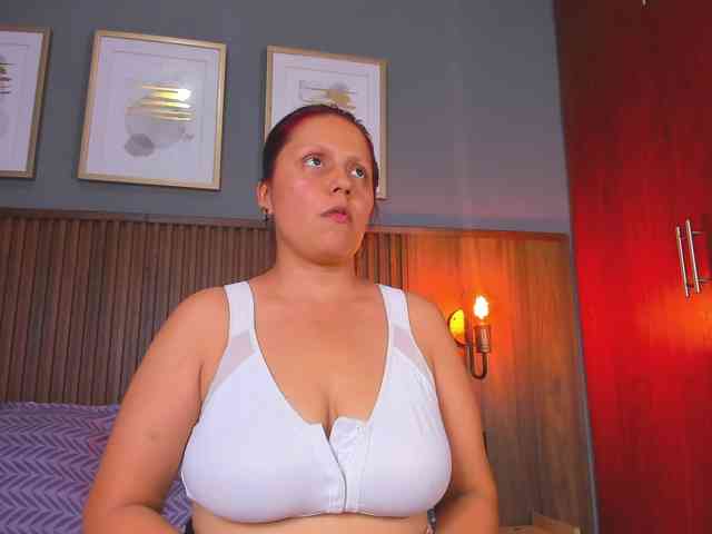 HelenaGold Live Webcam on BongaCams