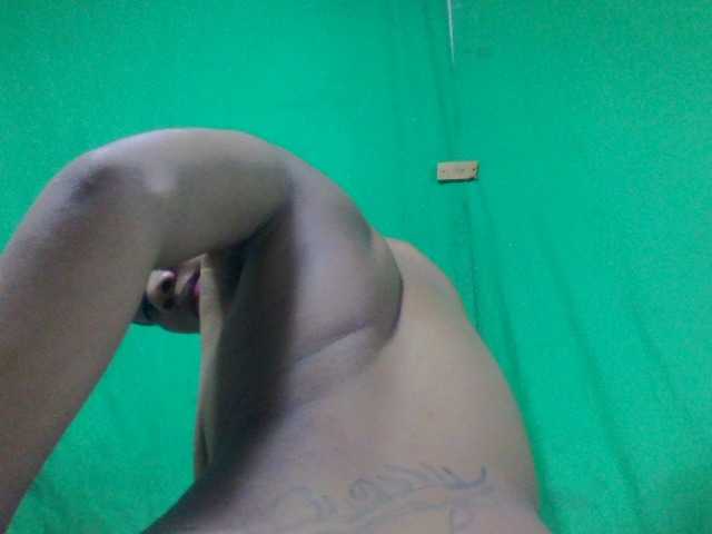 sandricaa, une amatrice française avec qui discuter et avoir du sexe