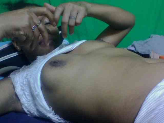 sandricaa Live Webcam on BongaCams