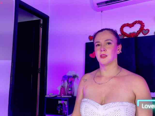 mariamlenox Live Webcam on BongaCams