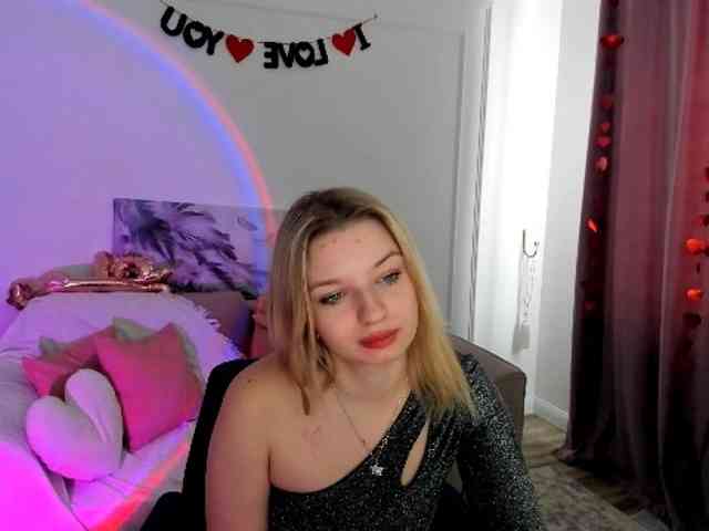 RoseOfLove webcam