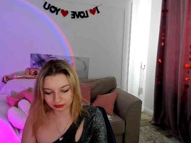 RoseOfLove webcam