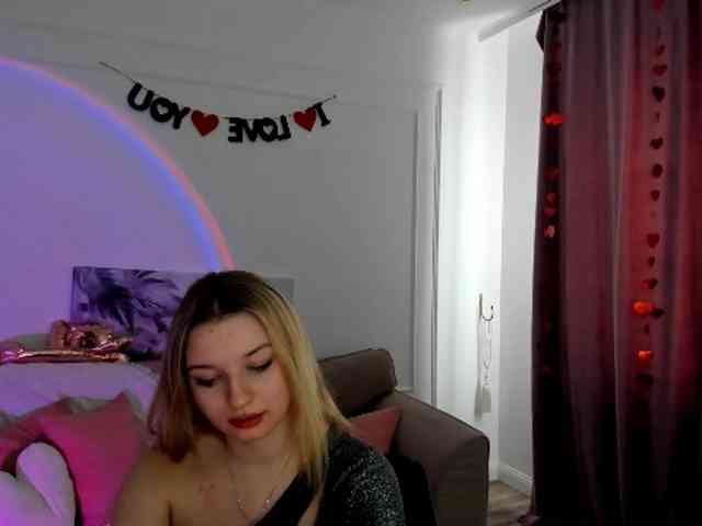 RoseOfLove webcam