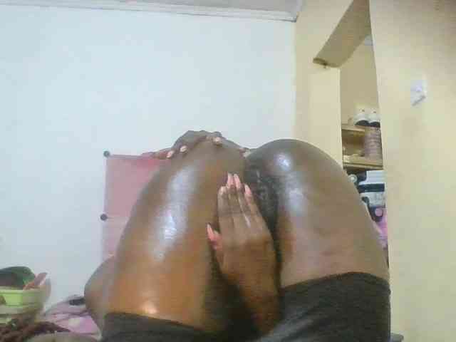 EbonyChocolateAss webcam