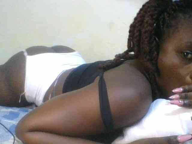 EbonyChocolateAss webcam