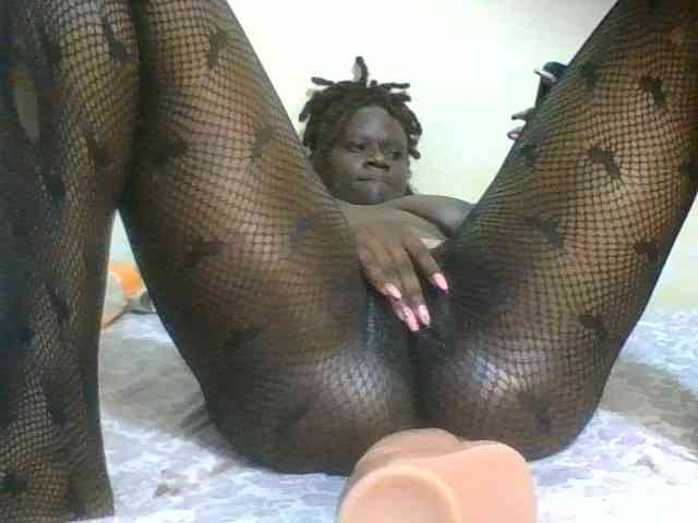 EbonyChocolateAss webcam