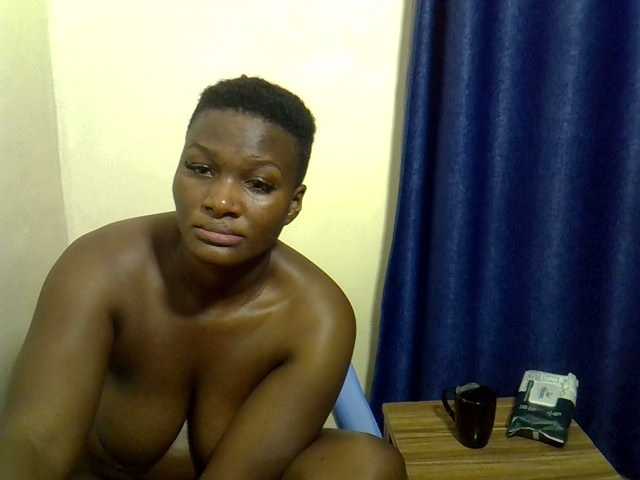 Sexyschatz Live Cam on BongaCams