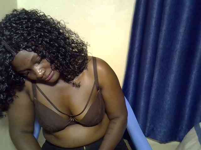 Sexyschatz Live Webcam on BongaCams