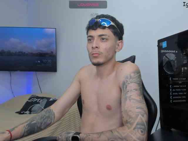 estivenvel Live Webcam on BongaCams