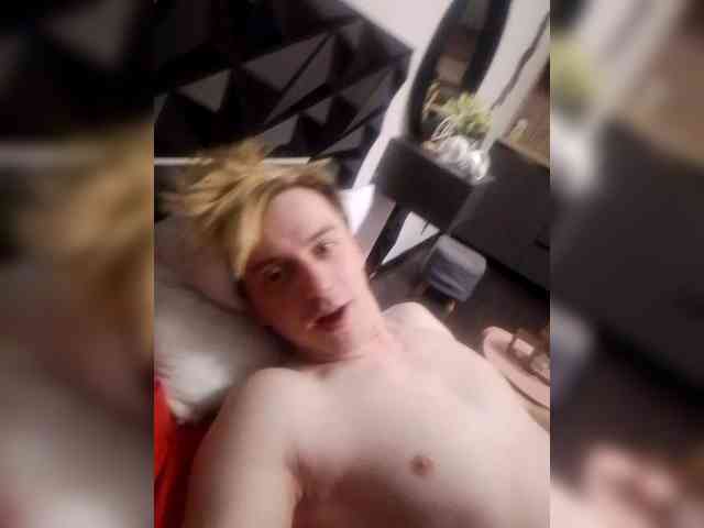 Kostya-grey Live Webcam on BongaCams