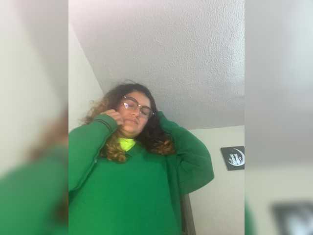 LuanaPowerful's BongaCams show and profile