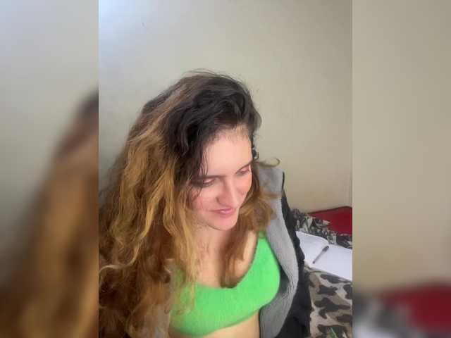 LuanaPowerful's BongaCams show and profile