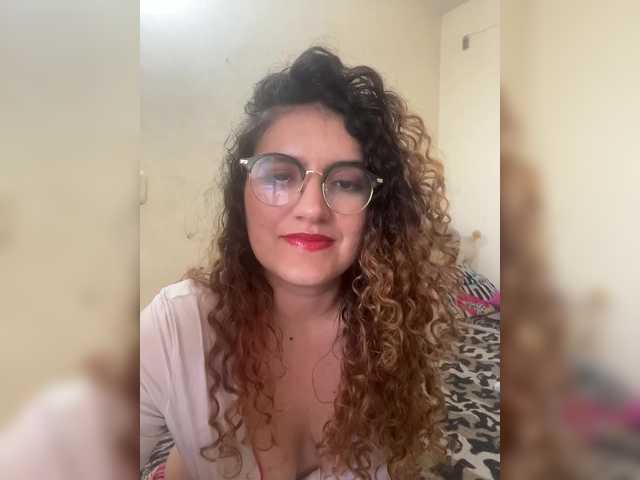 LuanaPowerful's BongaCams show and profile