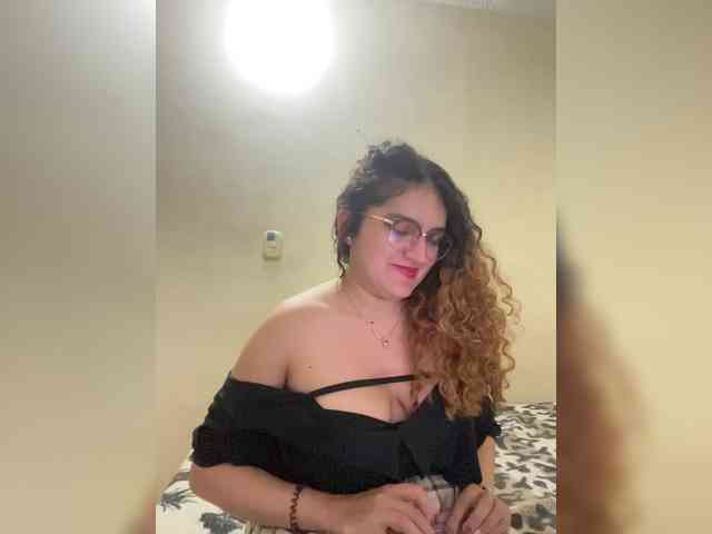 LuanaPowerful webcam