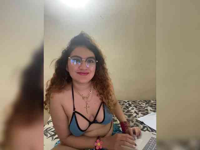 LuanaPowerful webcam