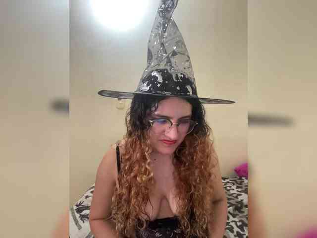 LuanaPowerful webcam