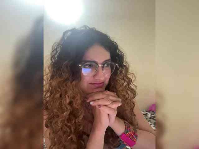 LuanaPowerful webcam