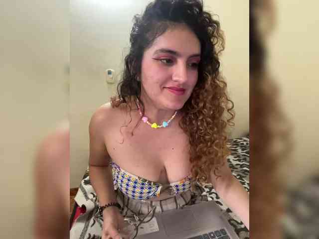 LuanaPowerful webcam