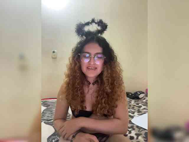 LuanaPowerful webcam