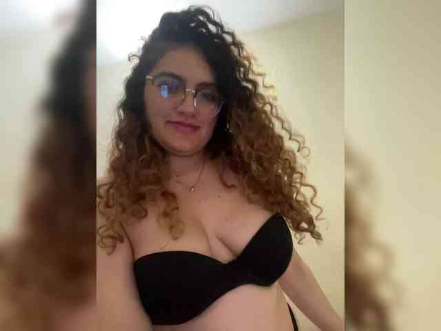 LuanaPowerful webcam