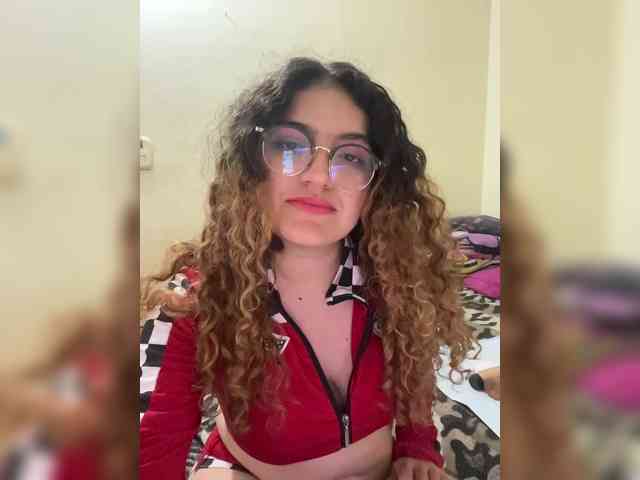 LuanaPowerful LuanaPowerful