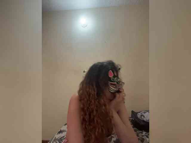 LuanaPowerful webcam