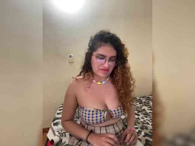 LuanaPowerful webcam