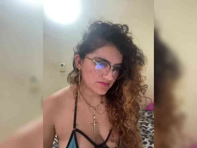 LuanaPowerful webcam