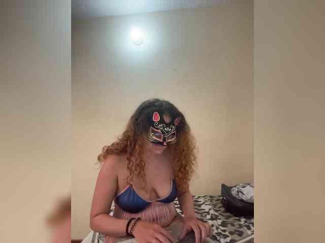 LuanaPowerful webcam