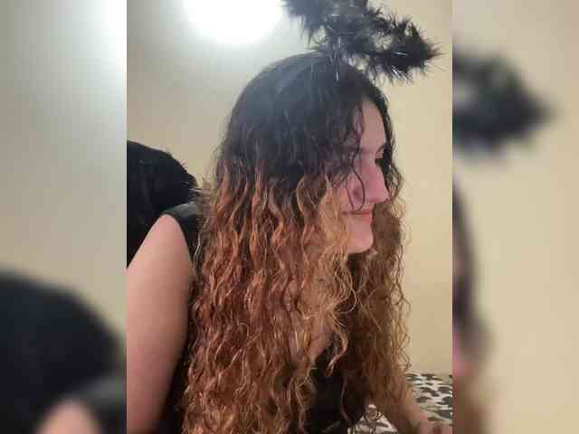 LuanaPowerful webcam