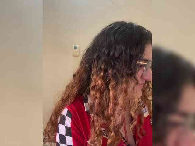 LuanaPowerful webcam