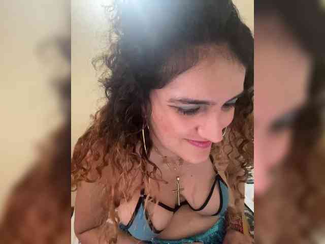 LuanaPowerful webcam