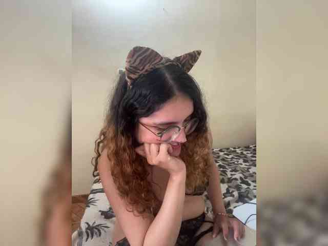 LuanaPowerful webcam