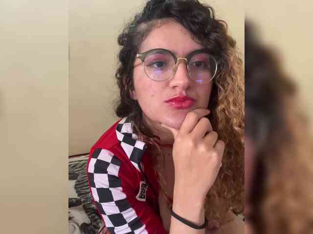 LuanaPowerful webcam