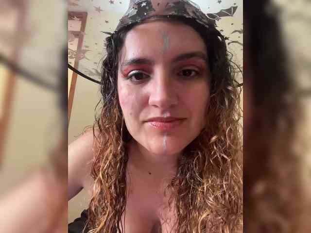 LuanaPowerful webcam