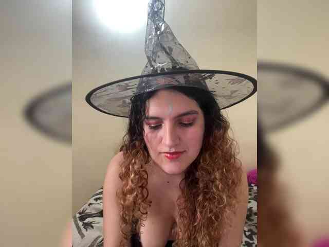 LuanaPowerful webcam