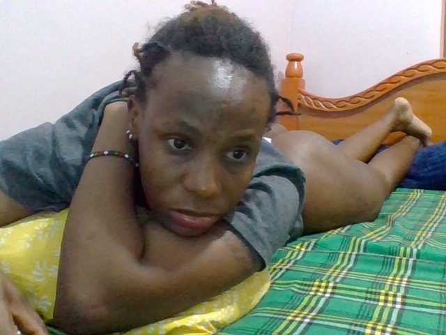 cutelizah's BongaCams show and profile