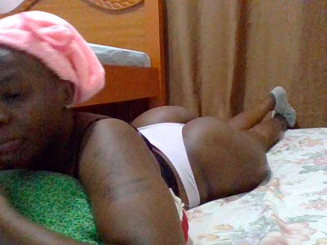 cutelizah's BongaCams show and profile