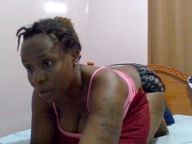 cutelizah's BongaCams show and profile