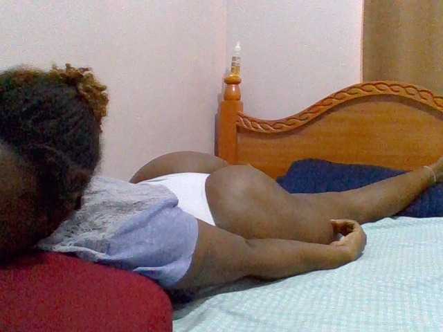 cutelizah's BongaCams show and profile