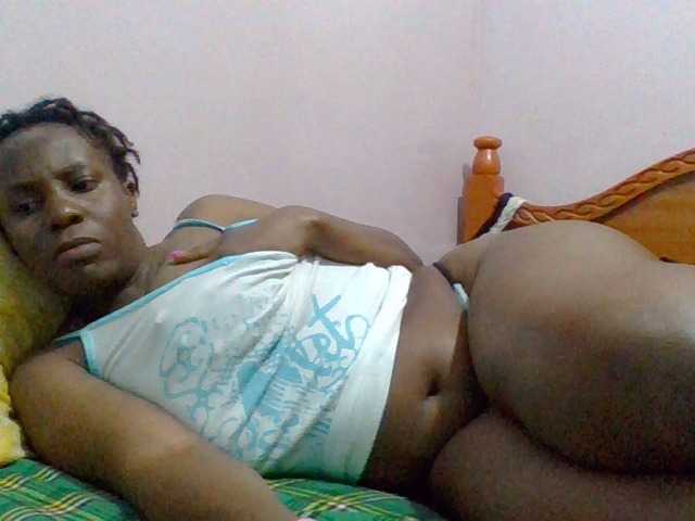 cutelizah's BongaCams show and profile